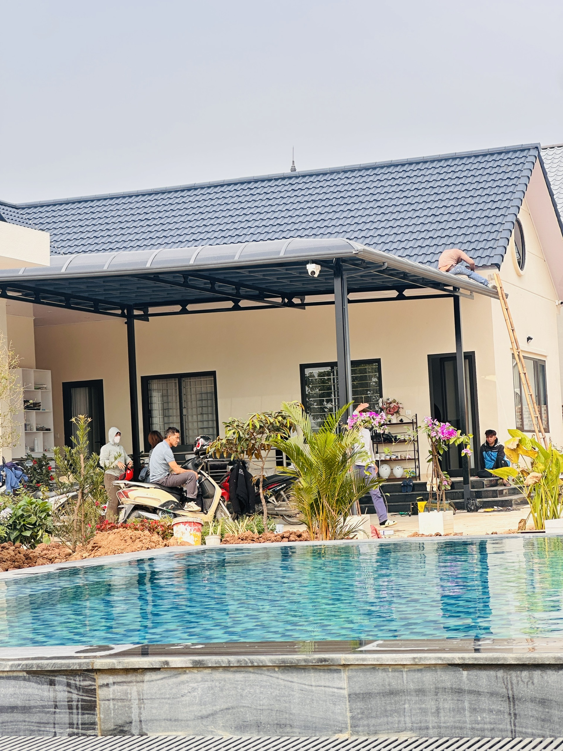 Resort nghỉ dưỡng Sóc Sơn bên hồ bơi — ảnh 3